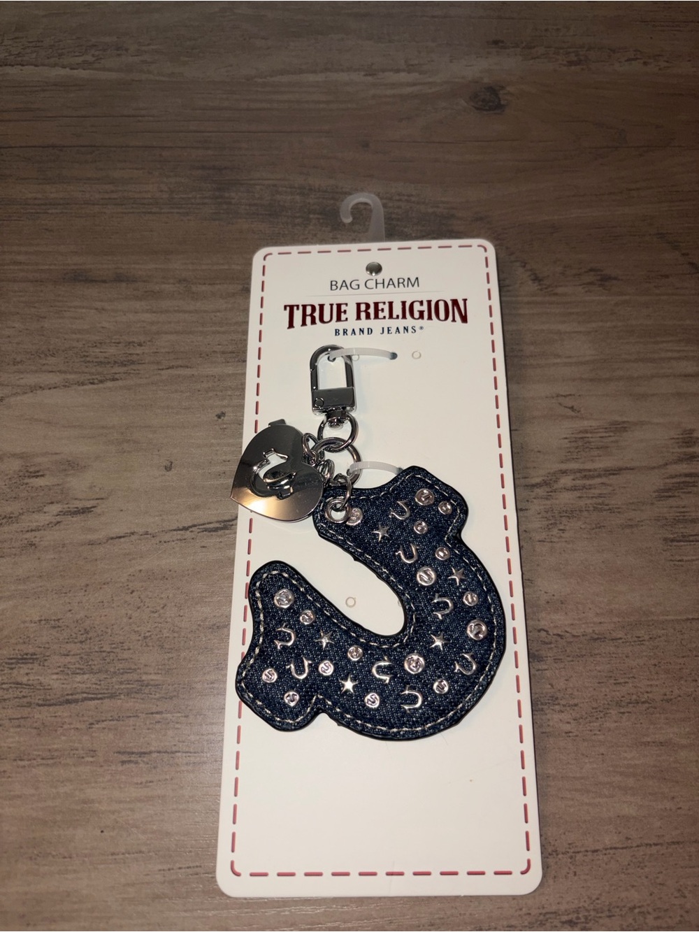 🆕💜NWT True Religion Studded Horseshoe Logo Bag Charm Keychain